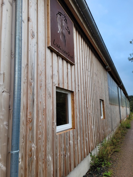 Reithalle und Sattelkammerfenster