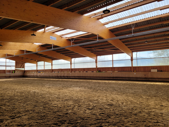 Reithalle bei Tag